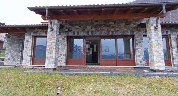 casa indipendente in vendita a Tremezzina in zona Lenno