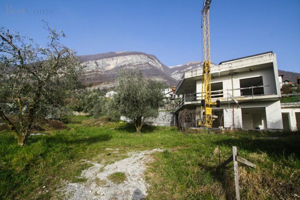 casa indipendente in vendita a Tremezzina