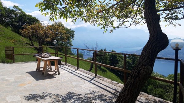 appartamento in vendita a Tremezzina