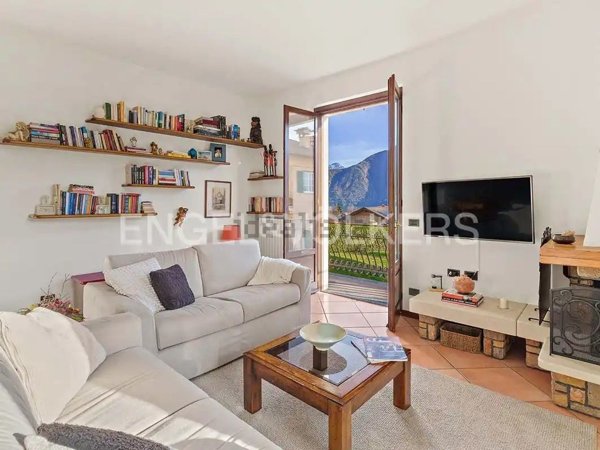 casa indipendente in vendita a Tremezzina in zona Lenno