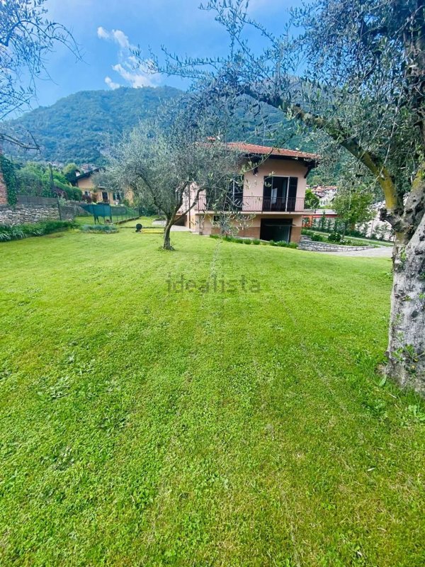 casa indipendente in vendita a Tremezzina