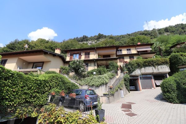 appartamento in vendita a Tremezzina in zona Lenno