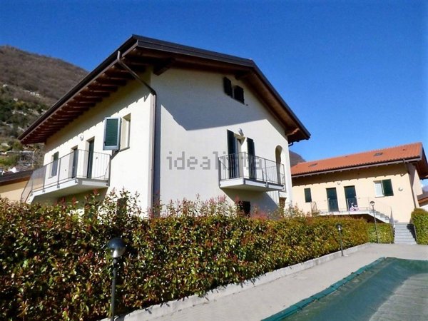 appartamento in vendita a Tremezzina in zona Lenno