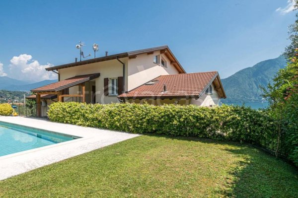 appartamento in vendita a Tremezzina in zona Lenno