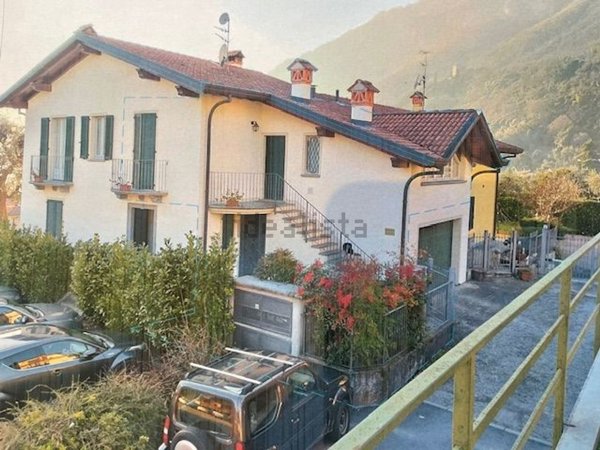 appartamento in vendita a Tremezzina in zona Ossuccio
