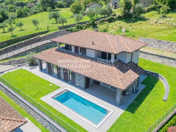 casa indipendente in vendita a Tremezzina in zona Lenno
