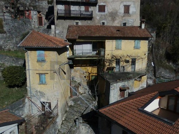 casa indipendente in vendita a Tremezzina