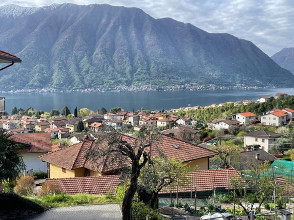 appartamento in vendita a Tremezzina in zona Lenno