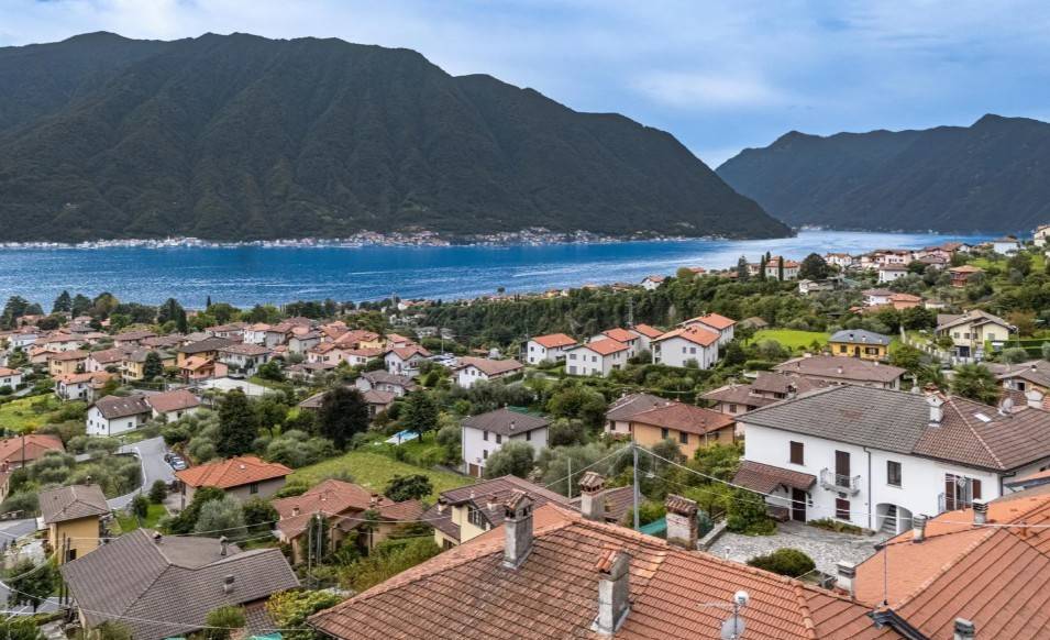 appartamento in vendita a Tremezzina in zona Lenno
