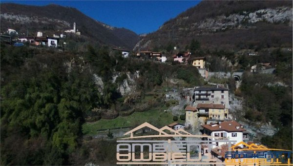 casa indipendente in vendita a Tremezzina