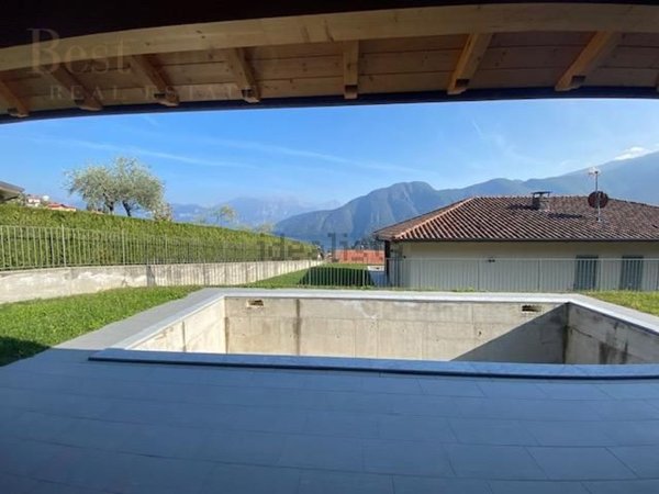 casa indipendente in vendita a Tremezzina