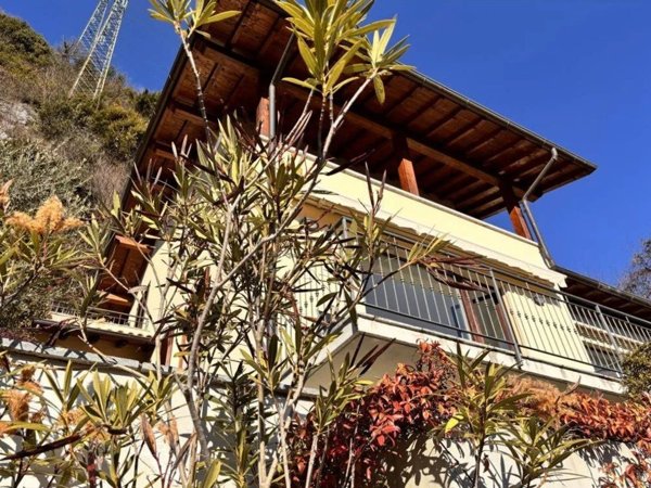casa indipendente in vendita a Tremezzina in zona Lenno