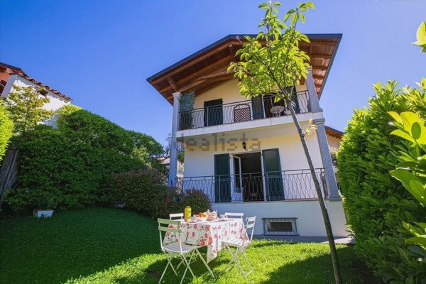 casa indipendente in vendita a Tremezzina in zona Mezzegra