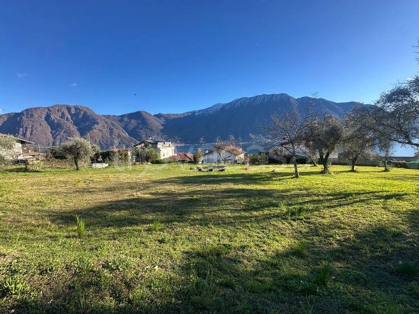 villa in vendita a Tremezzina in zona Tremezzo