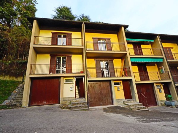 casa indipendente in vendita a Tremezzina in zona Tremezzo