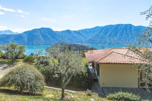 casa indipendente in vendita a Tremezzina