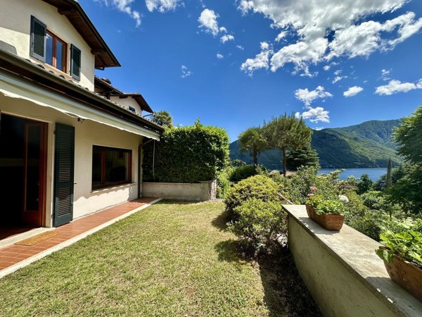 casa indipendente in vendita a Tremezzina in zona Rogaro