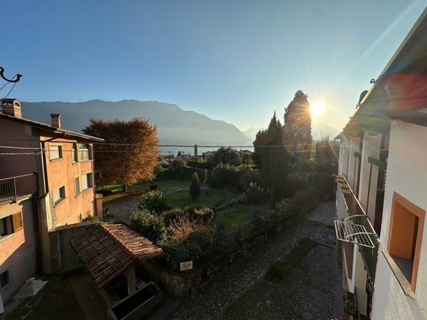 casa indipendente in vendita a Tremezzina in zona Lenno