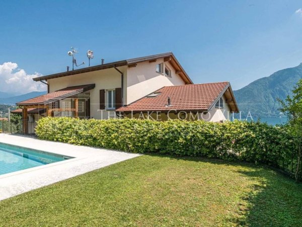 appartamento in vendita a Tremezzina in zona Azzano