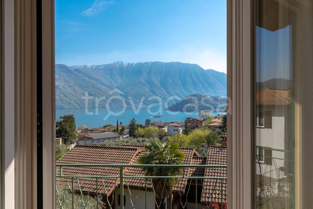 casa indipendente in vendita a Tremezzina in zona Mezzegra