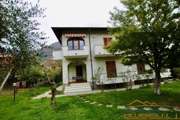 casa indipendente in vendita a Tremezzina in zona Lenno
