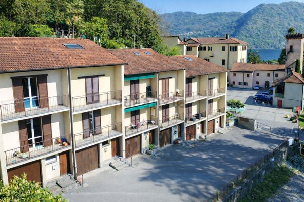 casa indipendente in vendita a Tremezzina