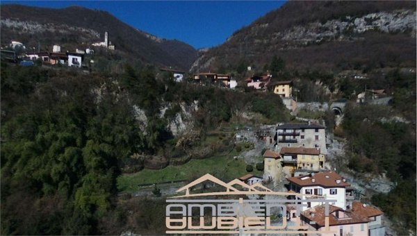 casa indipendente in vendita a Tremezzina