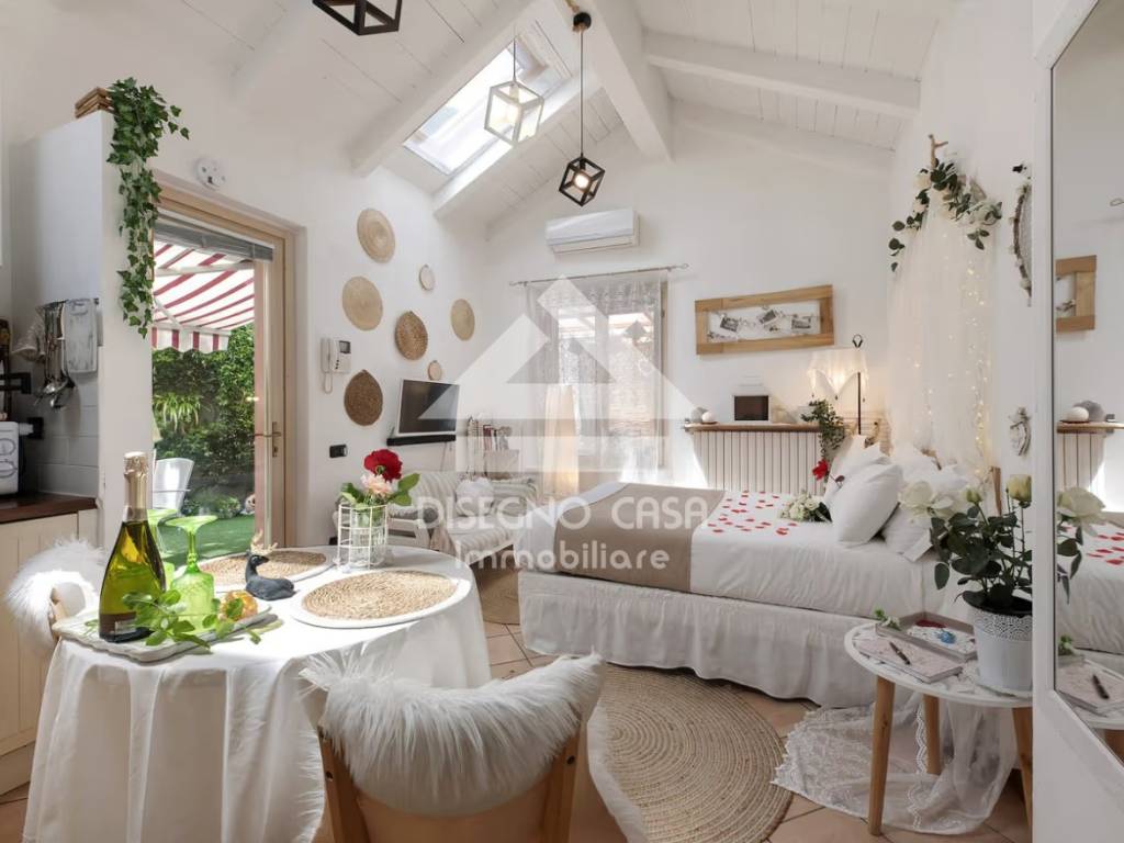 casa indipendente in vendita a Tremezzina in zona Ossuccio