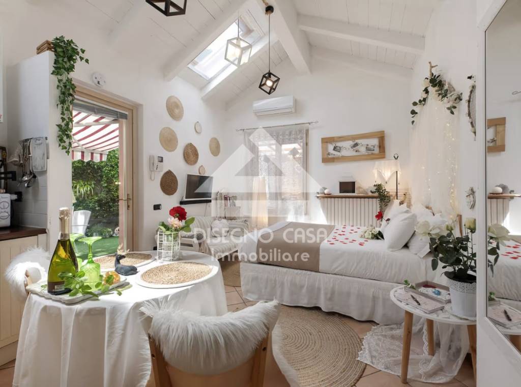 casa indipendente in vendita a Tremezzina in zona Ossuccio