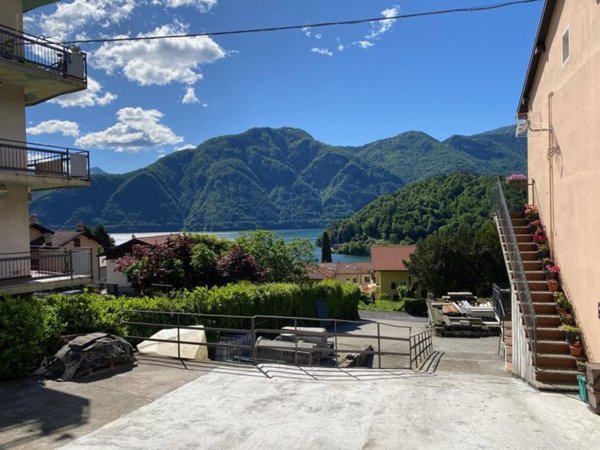appartamento in vendita a Tremezzina in zona Lenno