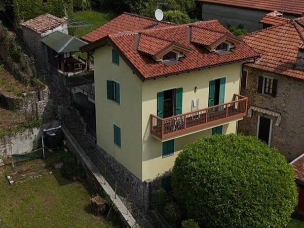 casa indipendente in vendita a Tremezzina in zona Lenno