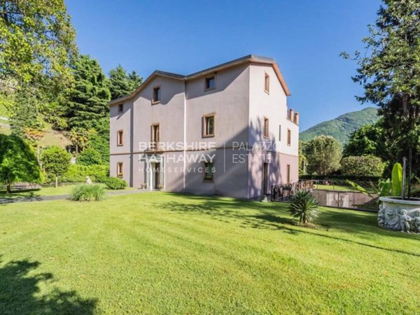 casa indipendente in vendita a Tremezzina in zona Tremezzo