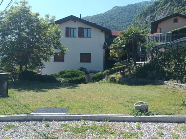 appartamento in vendita a Tremezzina in zona Lenno