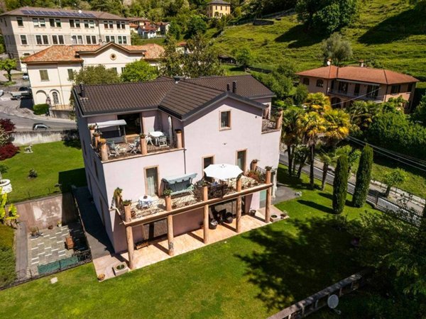 villa in vendita a Tremezzina in zona Tremezzo