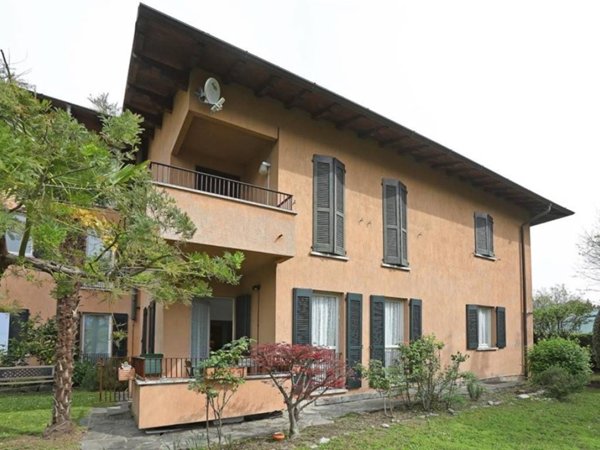 appartamento in vendita a Tremezzina in zona Azzano