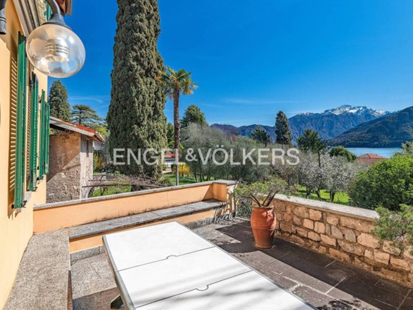 casa indipendente in vendita a Tremezzina in zona Lenno