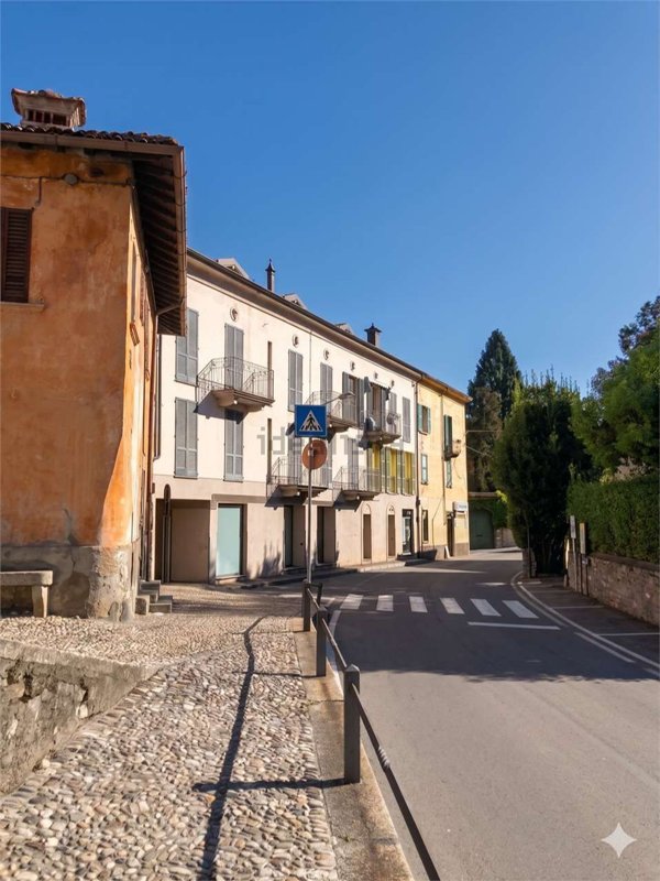 appartamento in vendita a Tremezzina in zona Ossuccio