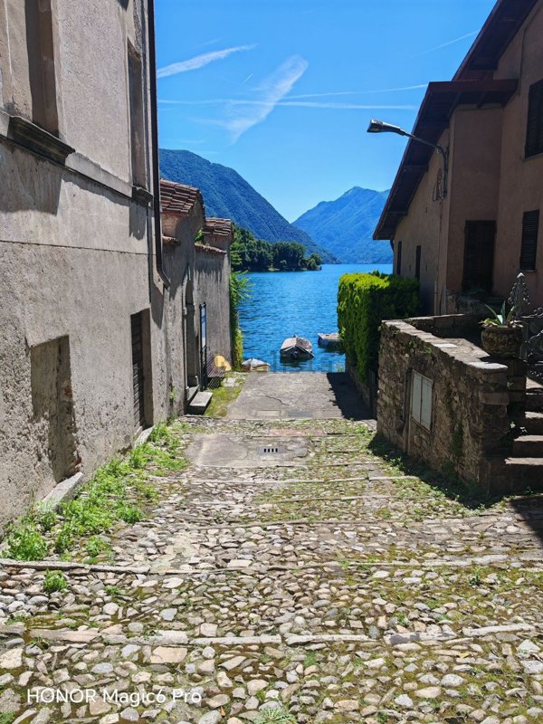 appartamento in vendita a Tremezzina in zona Ossuccio