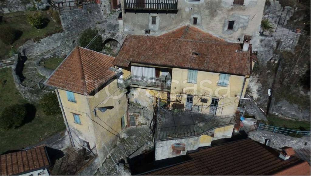 casa indipendente in vendita a Tremezzina