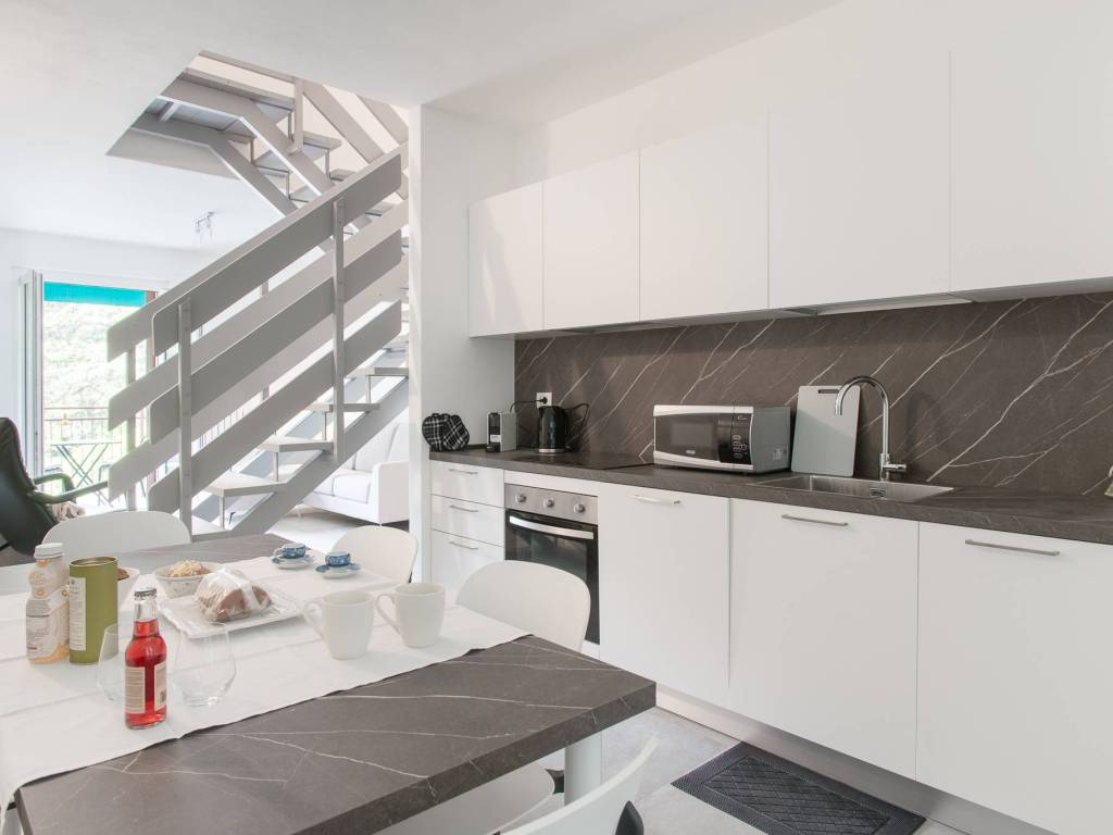 casa indipendente in vendita a Tremezzina in zona Tremezzo