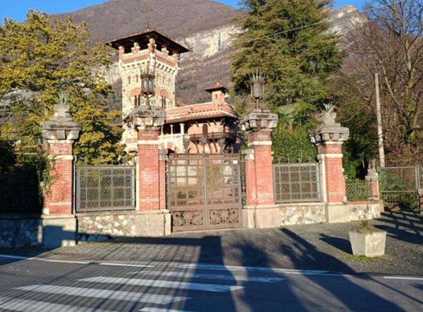 casa indipendente in vendita a Tremezzina in zona Mezzegra