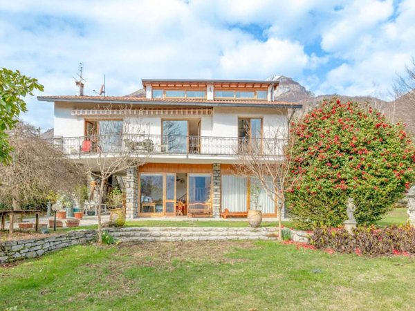 casa indipendente in vendita a Tremezzina in zona Tremezzo