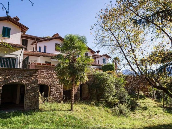 casa indipendente in vendita a Tremezzina in zona Tremezzo