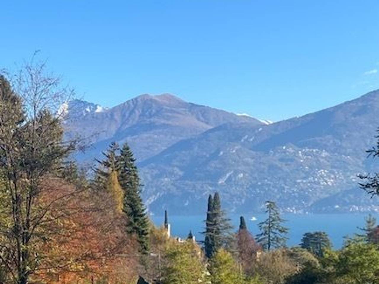 negozio in vendita a Tremezzina in zona Lavedo