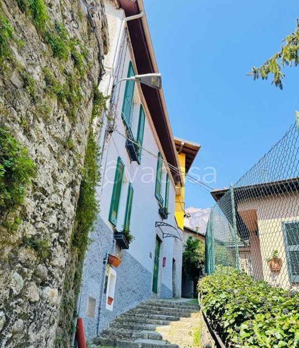 casa indipendente in vendita a Tremezzina in zona Tremezzo