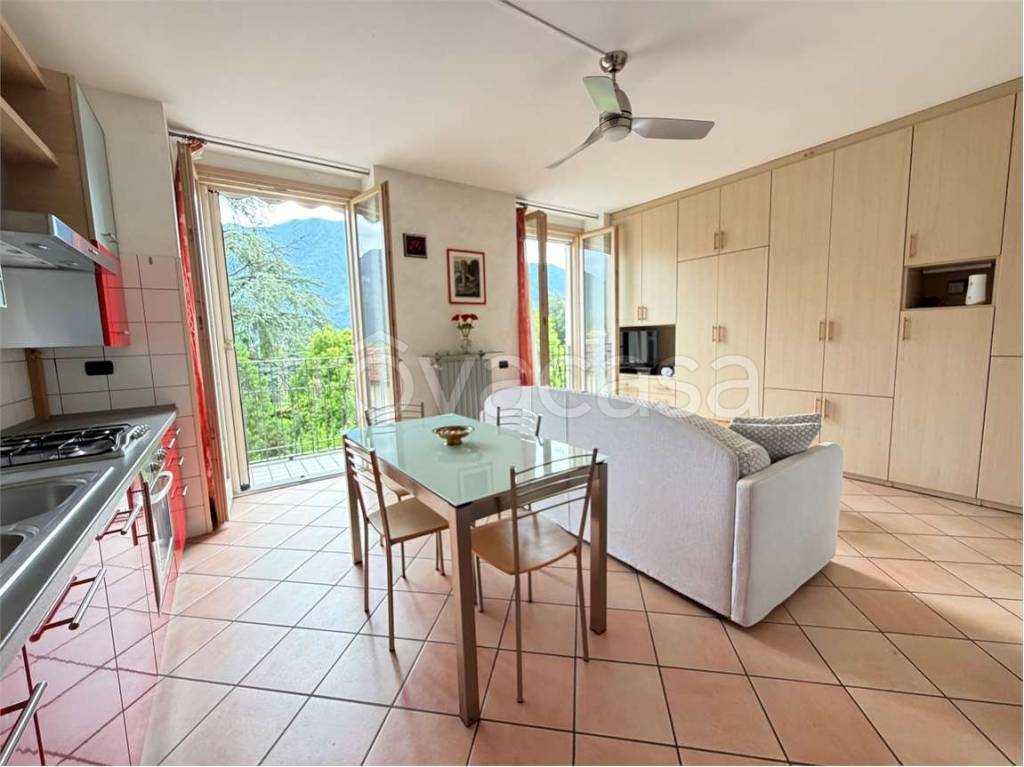 appartamento in vendita a Tremezzina in zona Ossuccio