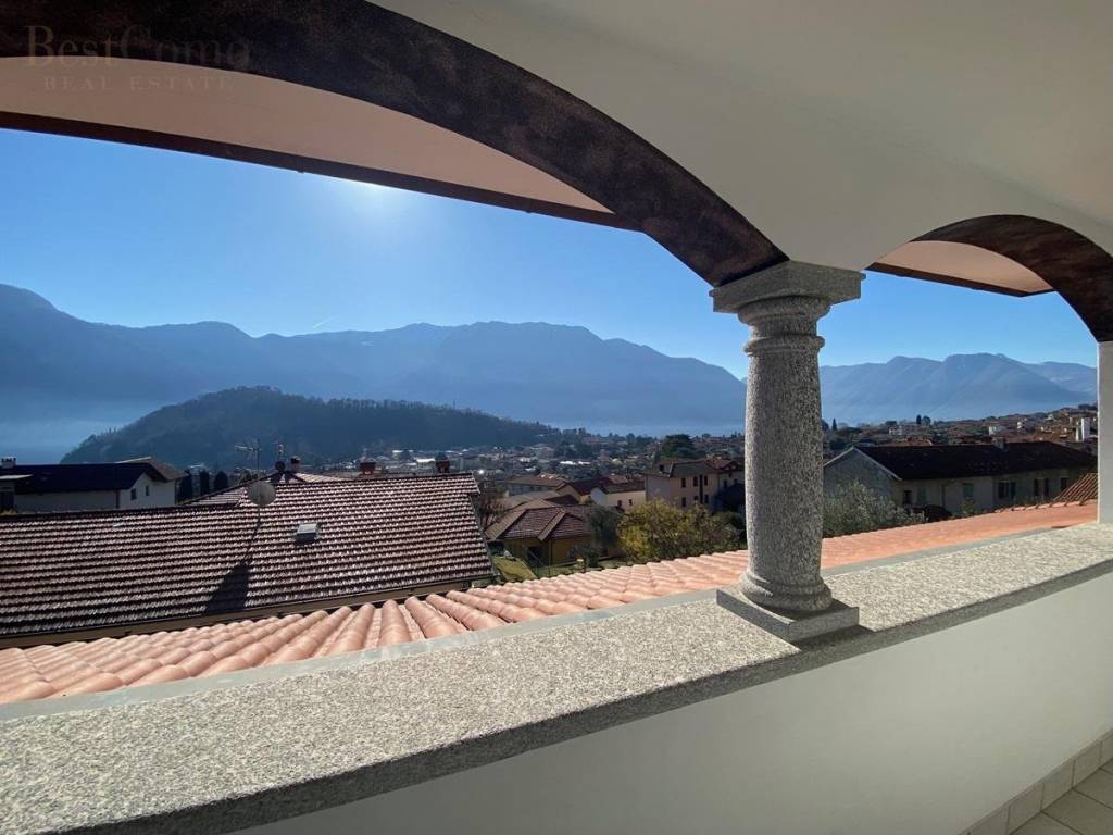 casa indipendente in vendita a Tremezzina in zona Lenno