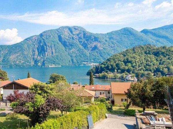 appartamento in vendita a Tremezzina in zona Lenno