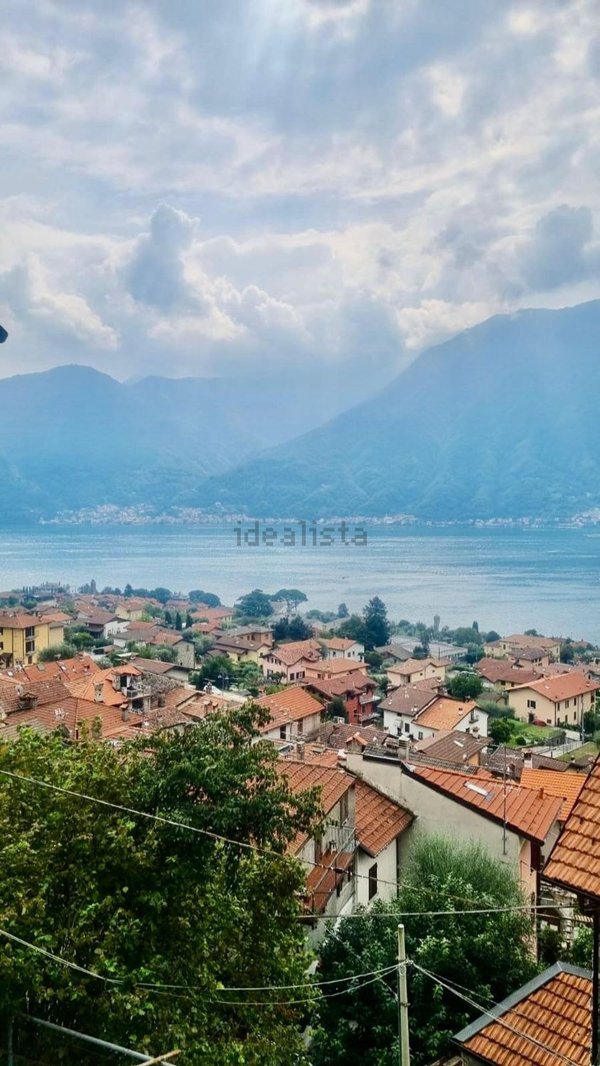 casa indipendente in vendita a Tremezzina in zona Ossuccio