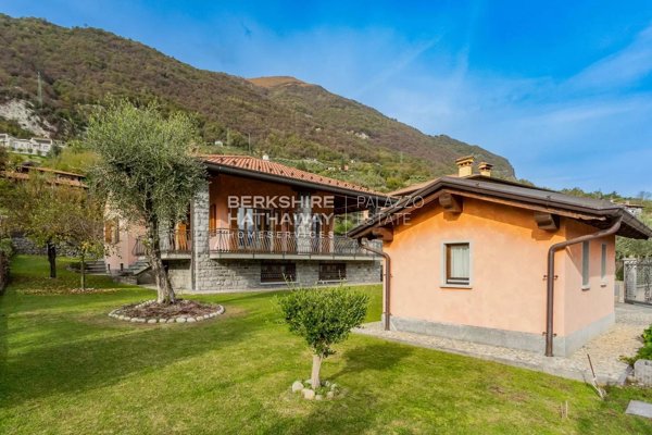 casa indipendente in vendita a Tremezzina in zona Lenno